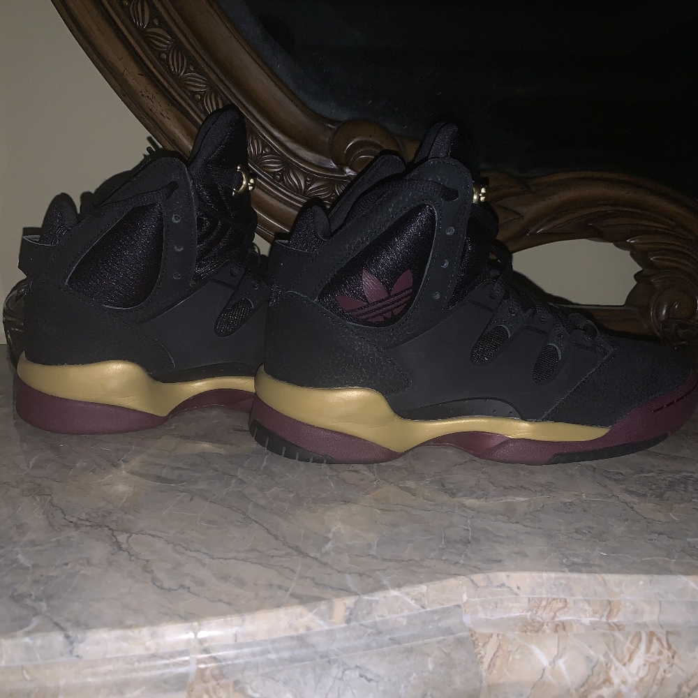 RARE Color & Size- Adidas GLC Originals